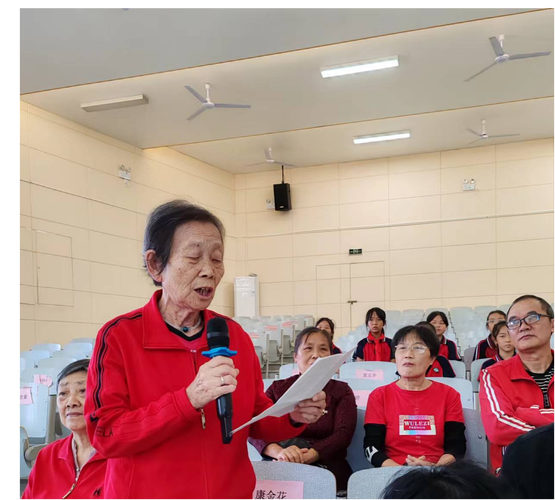 九九重阳节 浓浓敬老情——桑植县走马坪小学召开退休教师座谈会