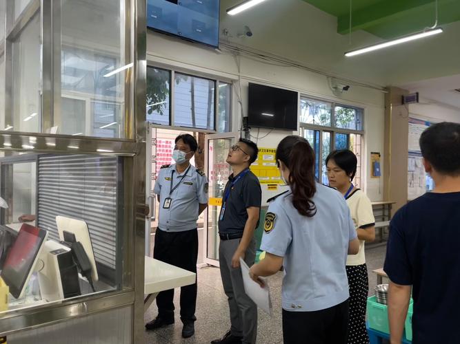 芦淞区龙泉小学开展食品安全督导